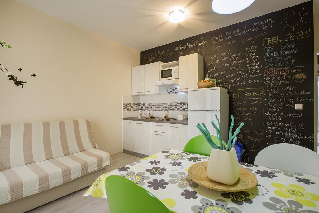 Charming Seaside Apartments Noa & Jakov, Zaboric Sibenik Eksteriør bilde