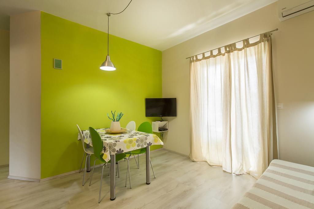 Charming Seaside Apartments Noa & Jakov, Zaboric Sibenik Eksteriør bilde
