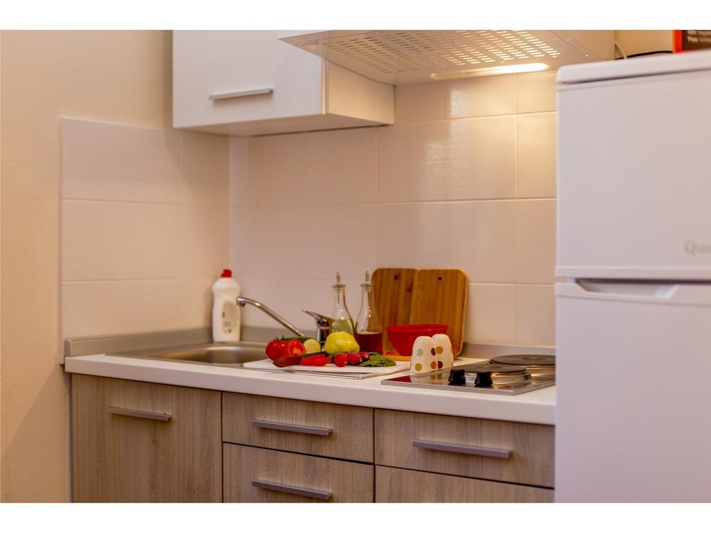 Charming Seaside Apartments Noa & Jakov, Zaboric Sibenik Rom bilde